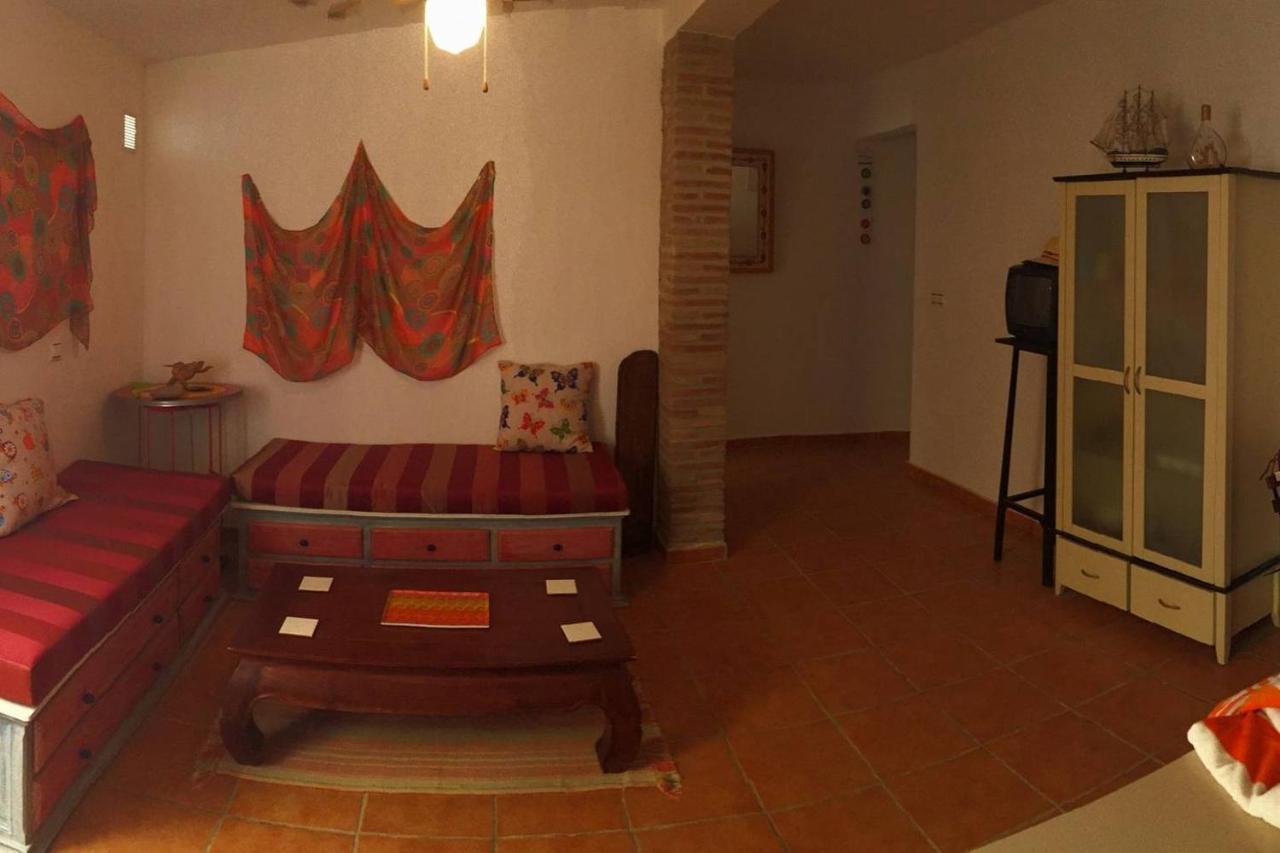 Almayate Hippie Shack Exterior foto
